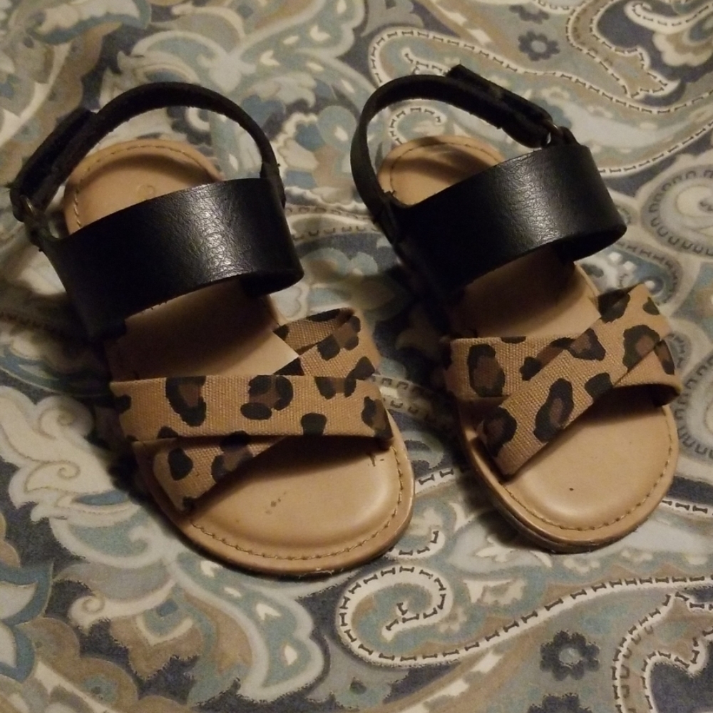 Old navy girls sandals size 6